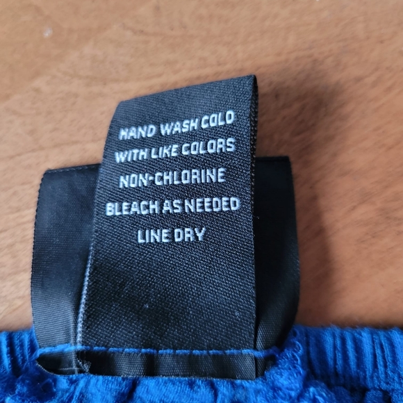 Blue top - Picture 4 of 5